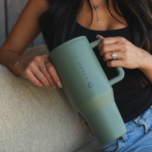 Traveler (40Oz) - Courtyard - US 3828